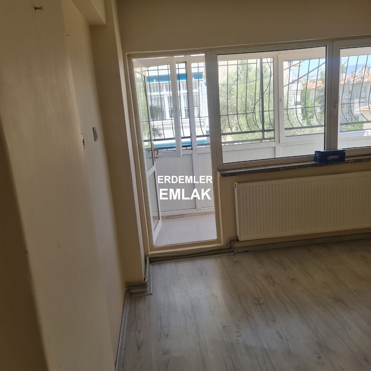 ERDEMLERDEN EVKA 3 DE GİRİŞ KAT 1 ODA 1 SALON