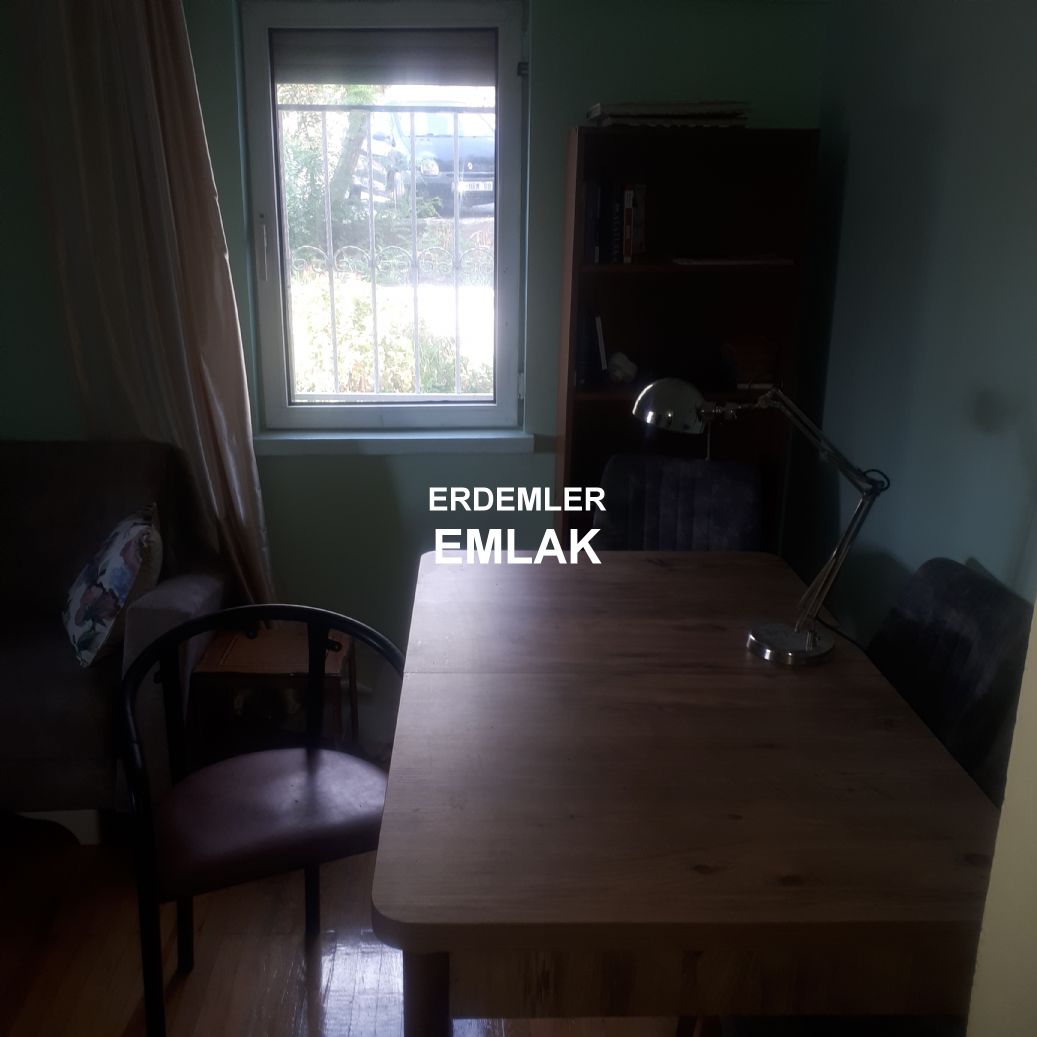 ERDEMLERDEN EVKA 3 DE EŞYALI 1 ODA 1 SALON YÜKSEK GİRİŞ