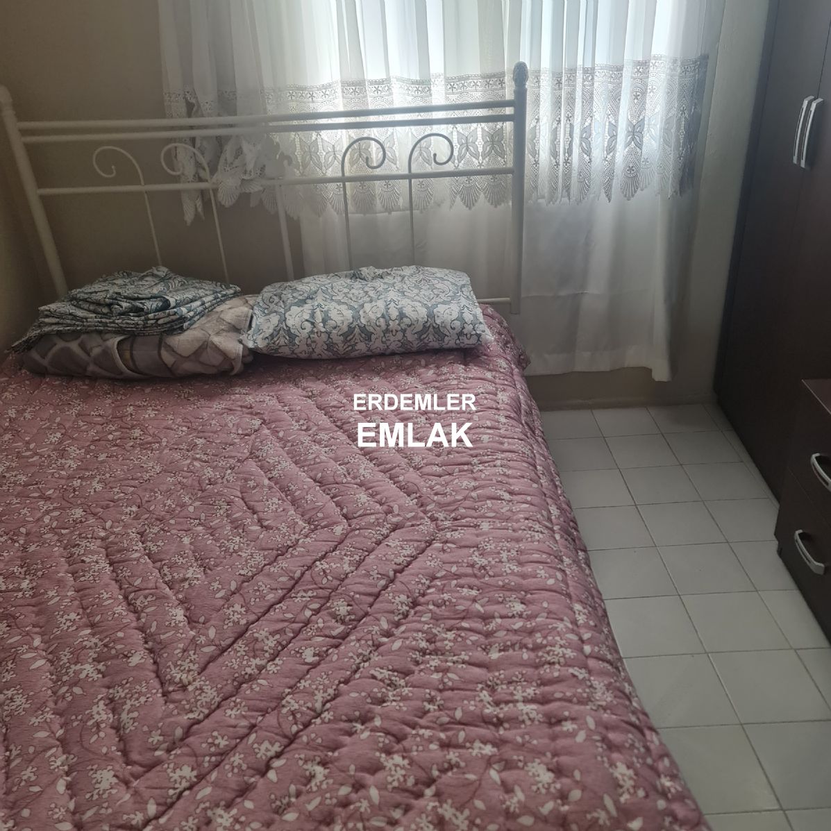 ERDEMLERDEN EVKA 3 DE FULL EŞYALI ARA KAT BAKIMLI MANZARALI 3+1DAİRE