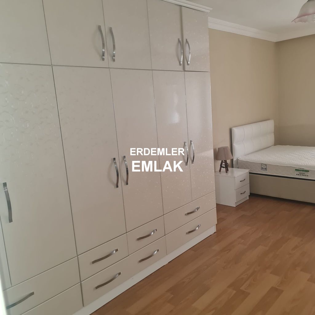 ERDEMLERDEN SEFERHİSAR ÜRKMEZ DE YAZ KIŞ OTURULACAK DAİRE