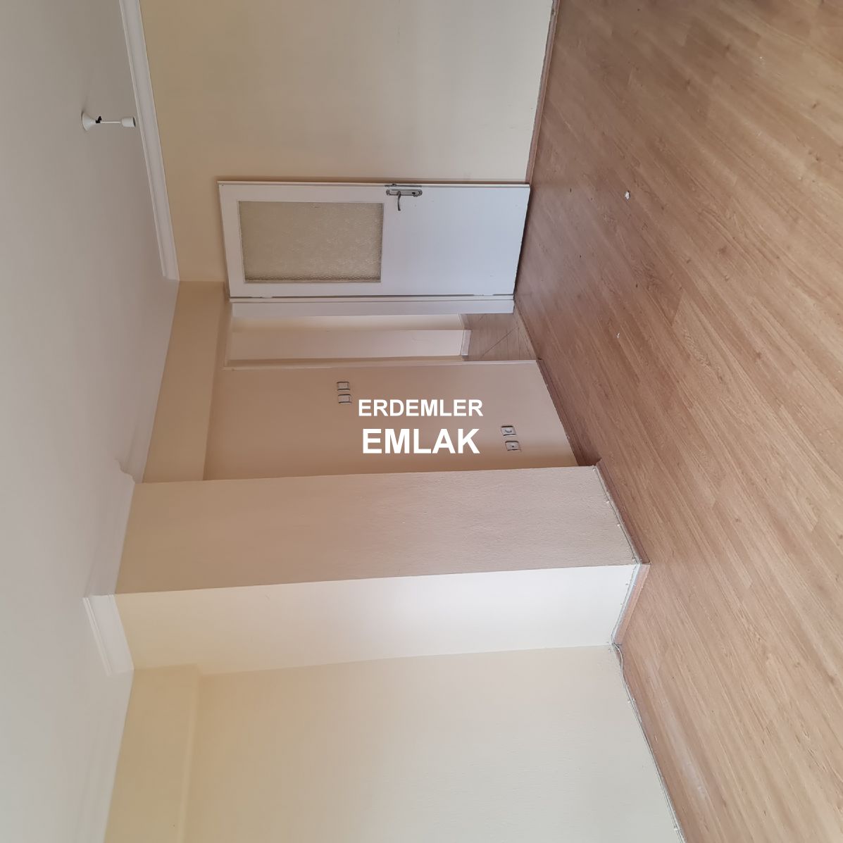 ERDEMLERDEN EVKA 3 DE KARDELEN SİT.MANZARALI BAKIMLI FERAH DAİRE ERDEMLERDEN EVKA 3 DE KARDELEN SİT.MANZARALI BAKIMLI FERAH DAİRE