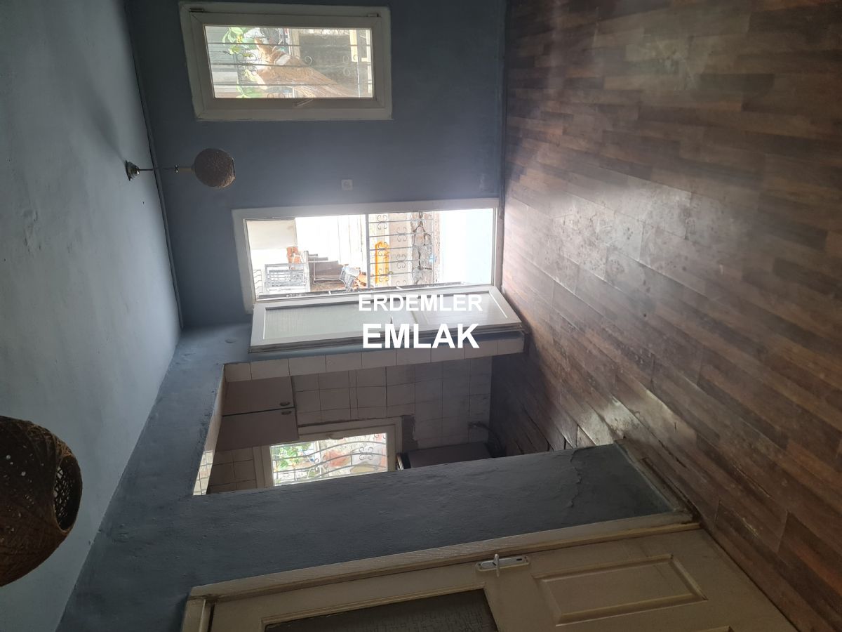 ERDEMLERDEN SARAYKENT 6 DA MUSTAKİL BAHÇELI 4 ODA 1 SALON DAİRE