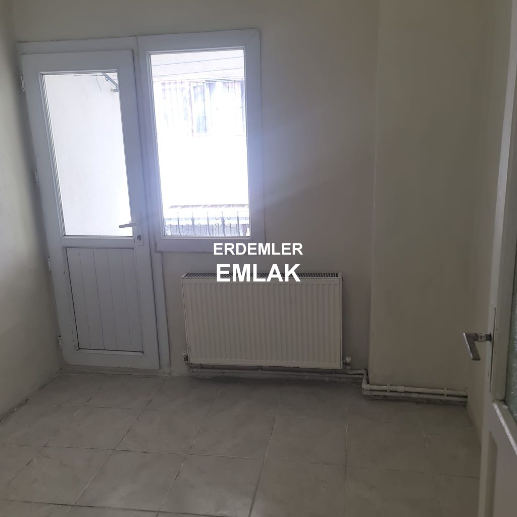 ERDEMLERDEN SARAYKENT 6 DA MUSTAKİL BAHÇELI 4 ODA 1 SALON DAİRE