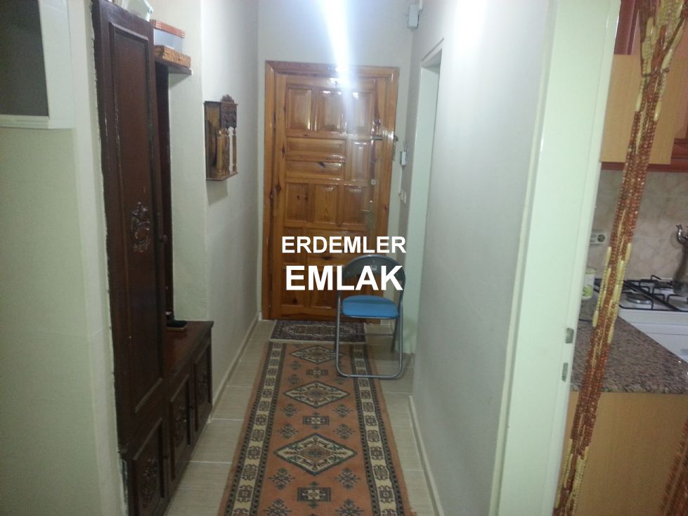 ERDEMLERDEN FULL EŞYALI ÖGRENCİYE EVKA 3 DE ARA KAT 3+1 DAİRE