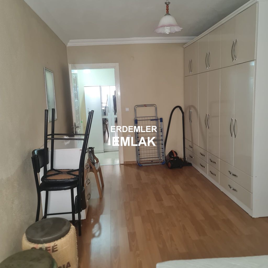 ERDEMLERDEN SEFERHİSAR ÜRKMEZ DE YAZ KIŞ OTURULACAK DAİRE