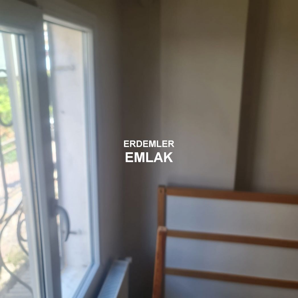 ERDEMLERDEN SARAYKENT 2 DE DUBLEK BAHÇELİ BAKIMLI DAIRE