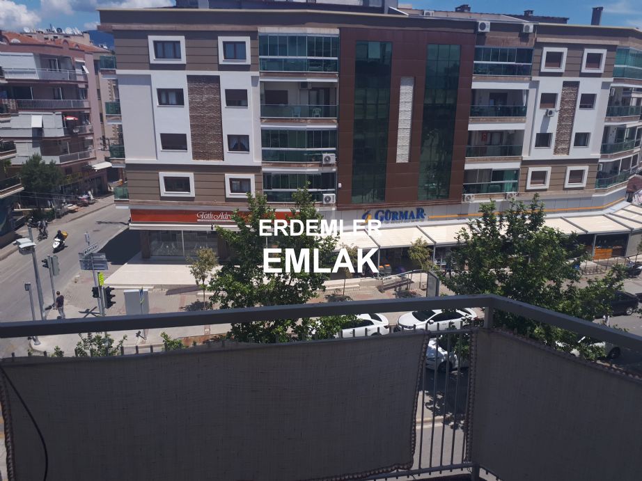 ERDEMLERDEN KARŞIYAKA ŞEMİKLERDE ORDU BULVARINDA ARA KAT DAİRE ERDEMLERDEN KARŞIYAKA ŞEMİKLERDE ORDU BULVARINDA ARA KAT DAİRE