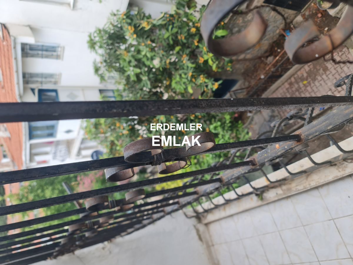 ERDEMLERDEN SARAYKENT 6 DA MUSTAKİL BAHÇELI 4 ODA 1 SALON DAİRE