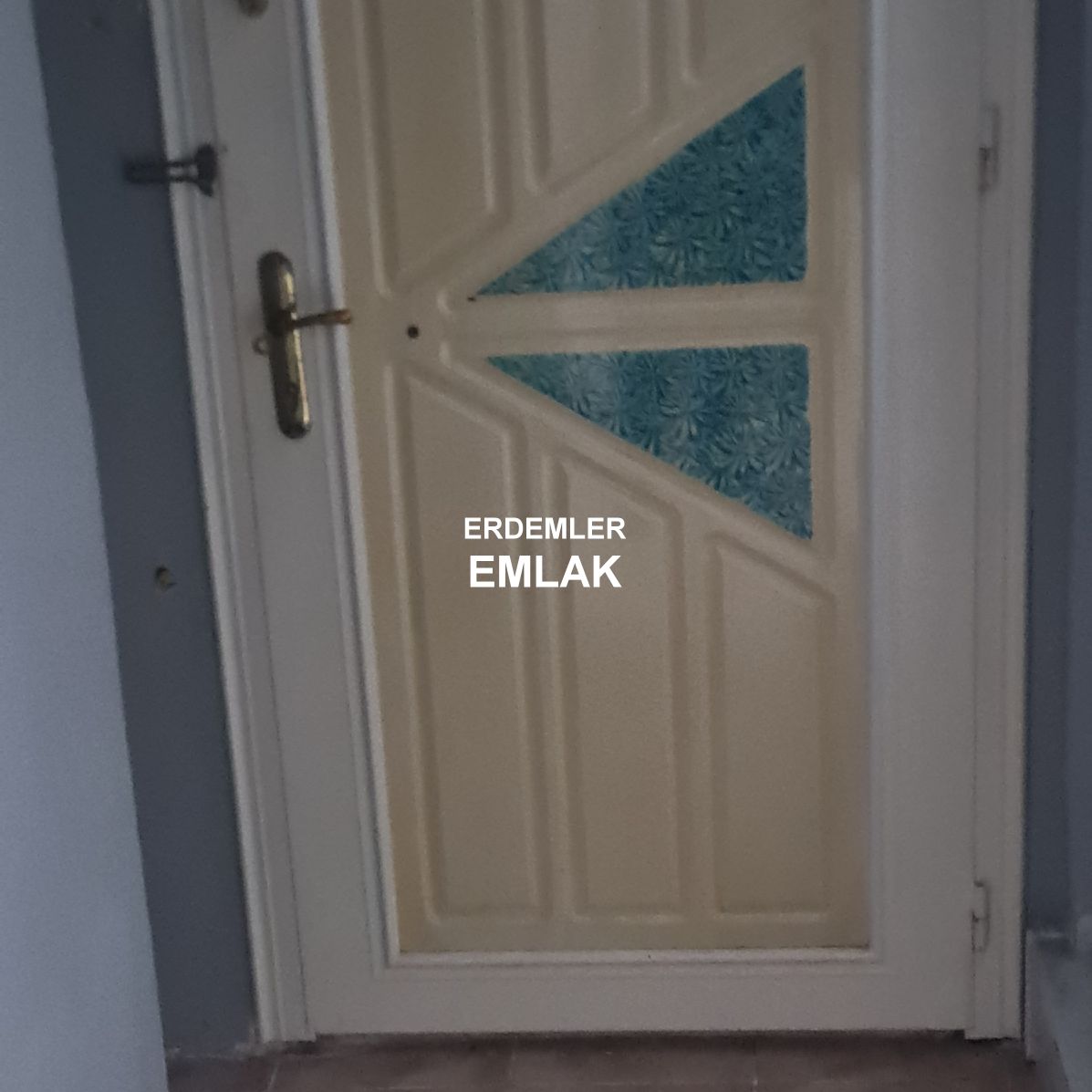 ERDEMLERDEN SARAYKENT 6 DA MUSTAKİL BAHÇELI 4 ODA 1 SALON DAİRE