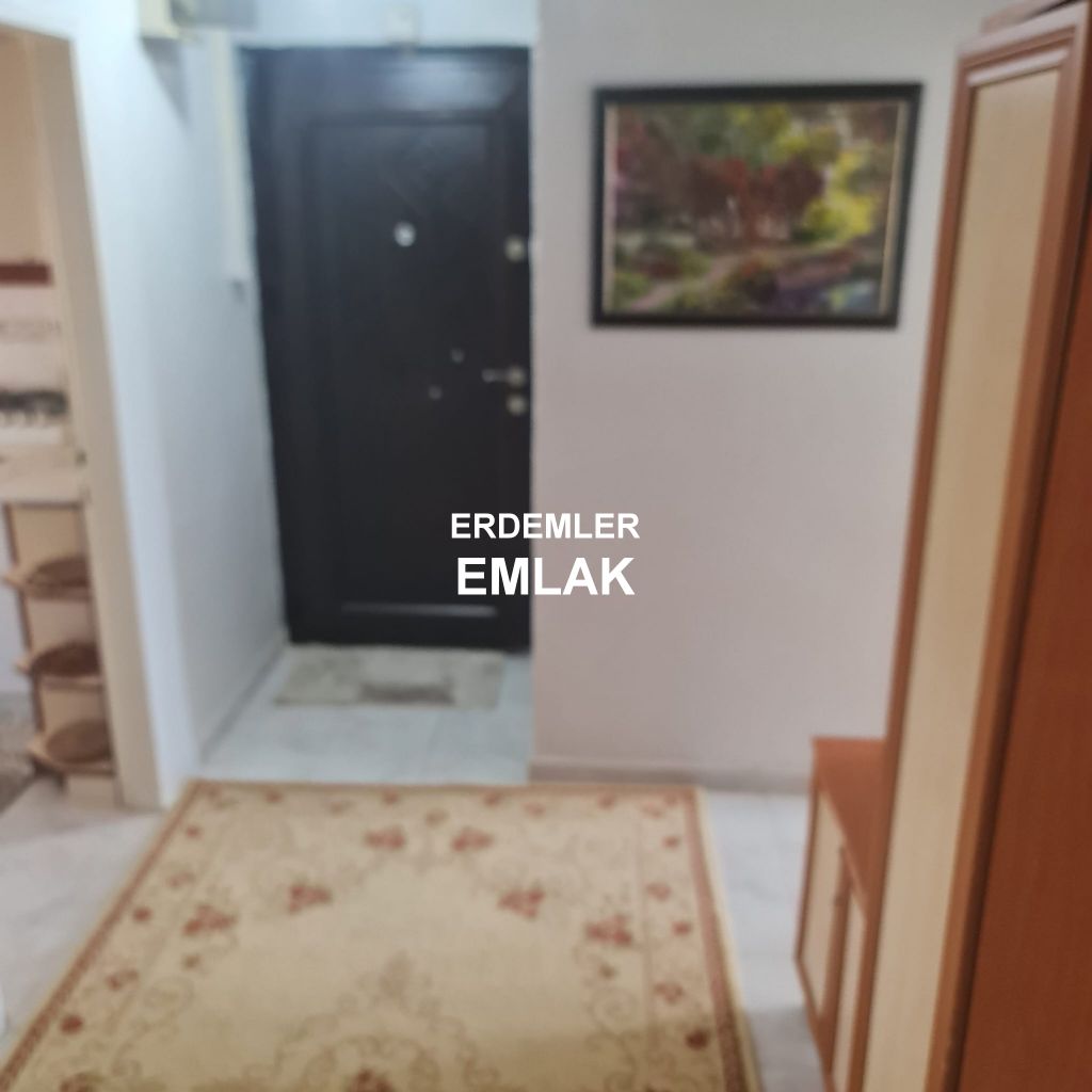 ERDEMLERDEN EVKA 3 DE FULL EŞYALI ARA KAT BAKIMLI DAİRE