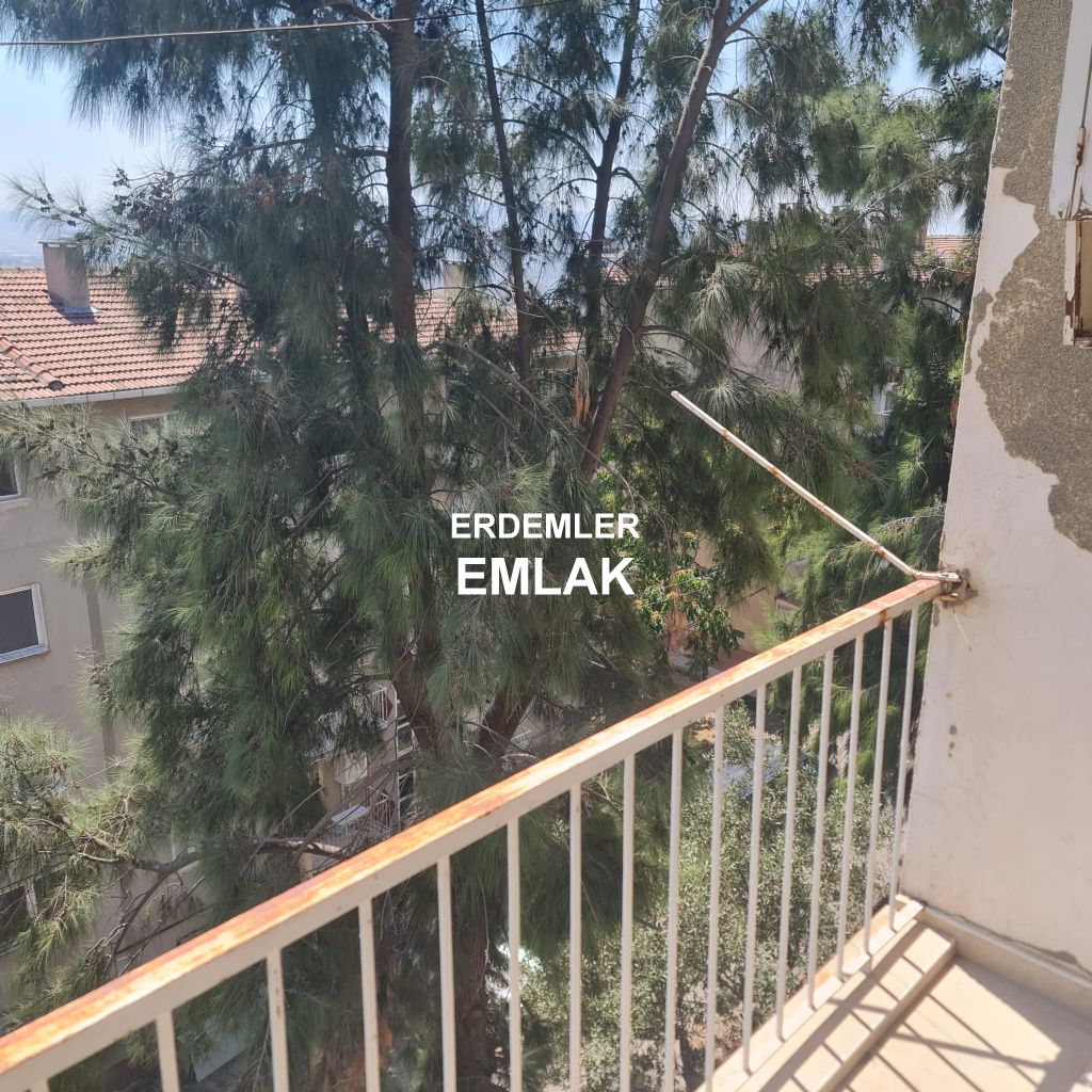 ERDEMLERDEN EVKA 3 DE FULL EŞYALI ARA KAT BAKIMLI DAİRE