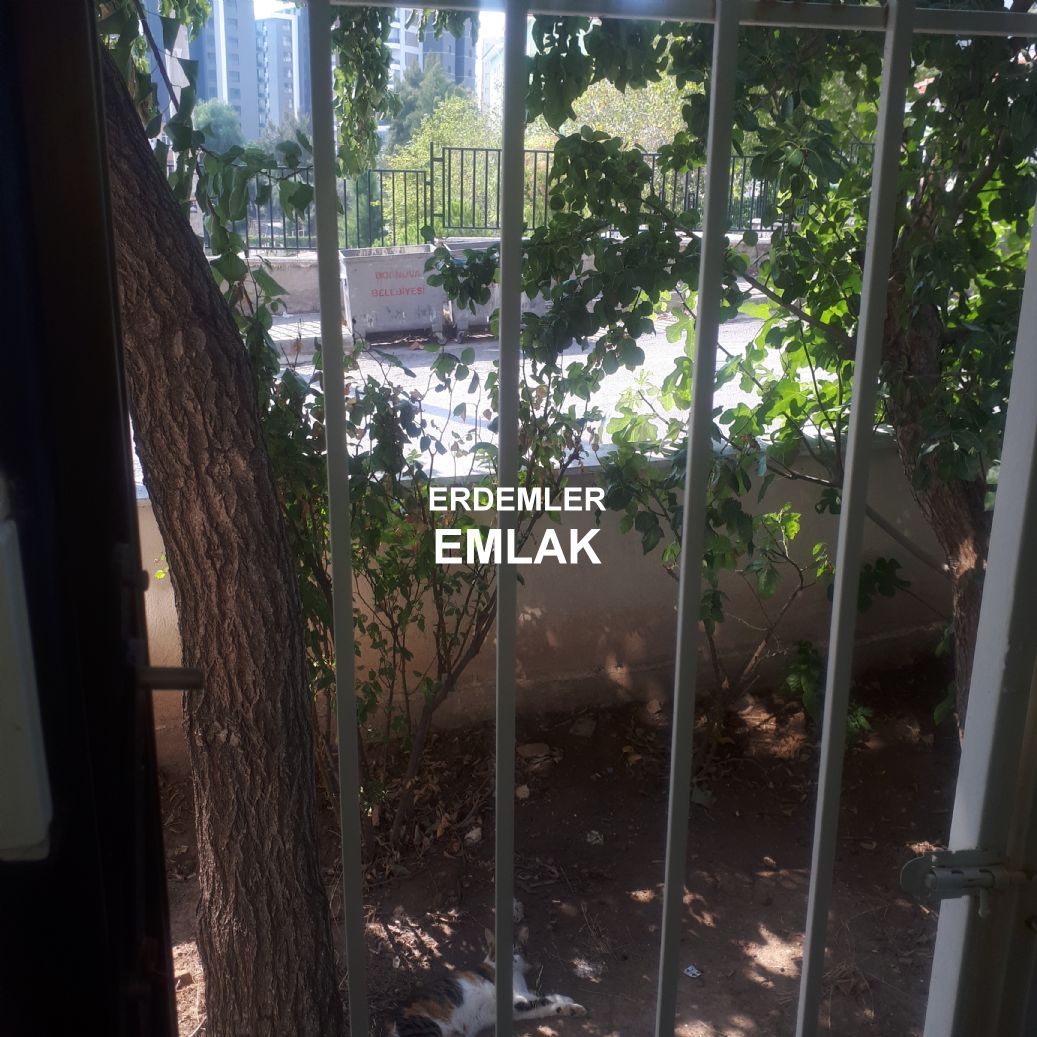 ERDEMLERDEN EVKA 3 DE EŞYALI 1 ODA 1 SALON YÜKSEK GİRİŞ