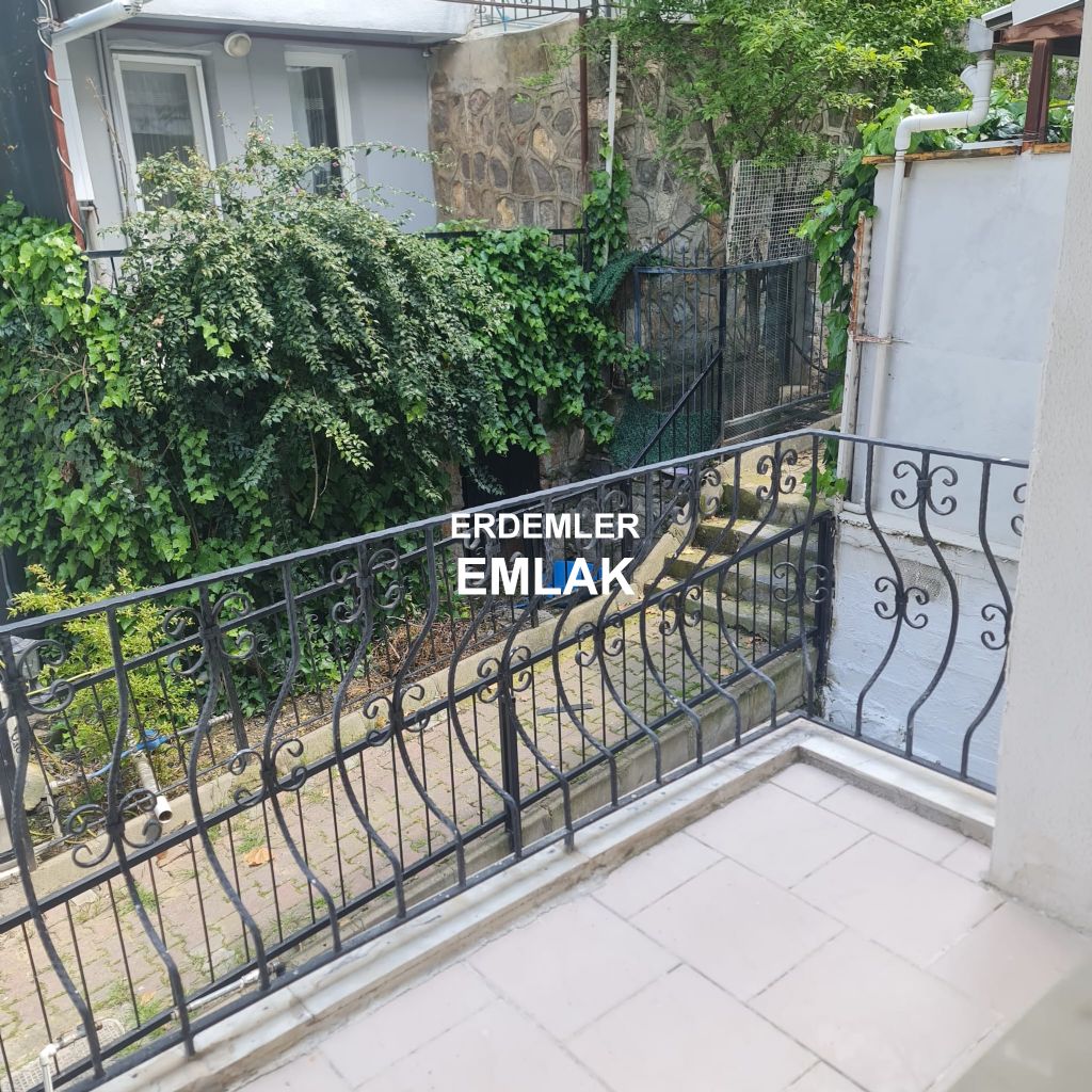 ERDEMLERDEN SARAYKENT 6 DA MUSTAKİL BAHÇELI 4 ODA 1 SALON DAİRE