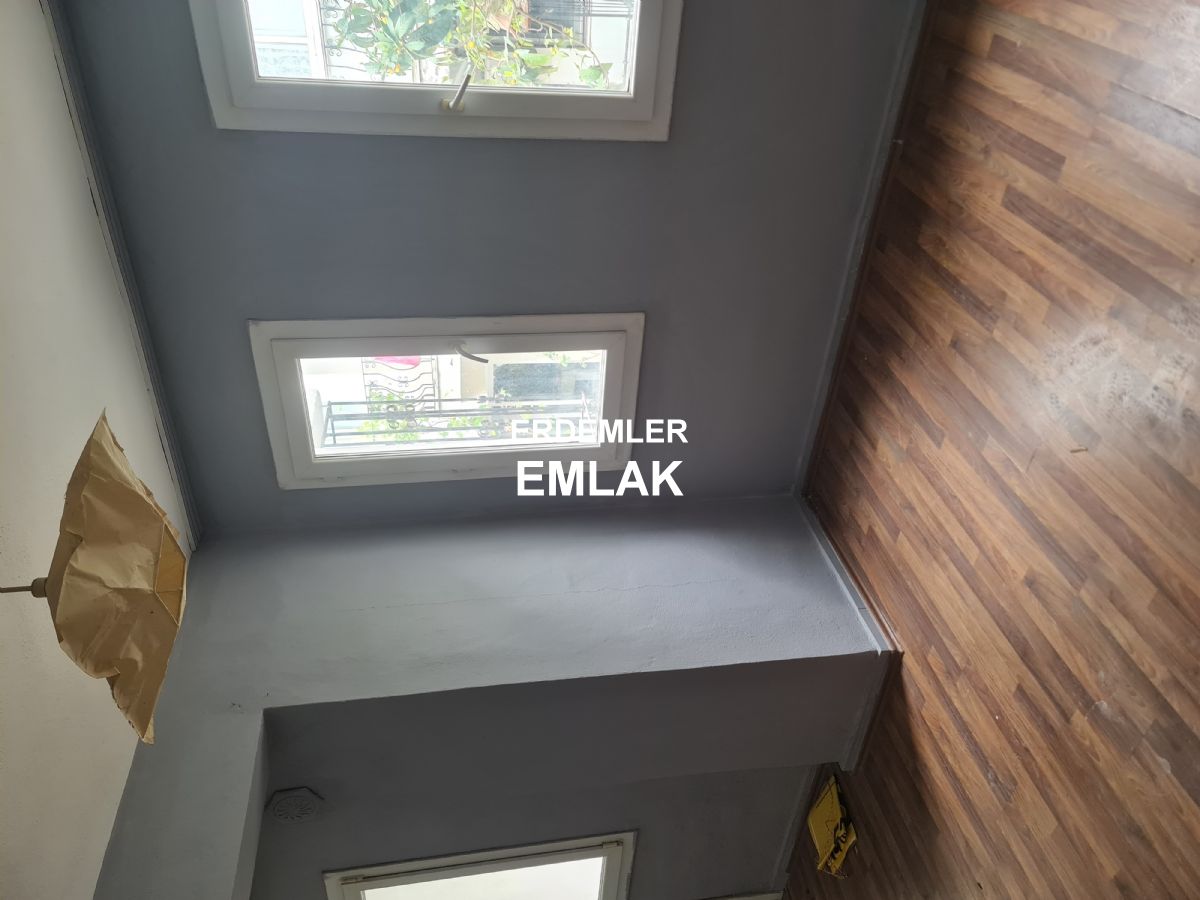 ERDEMLERDEN SARAYKENT 6 DA MUSTAKİL BAHÇELI 4 ODA 1 SALON DAİRE