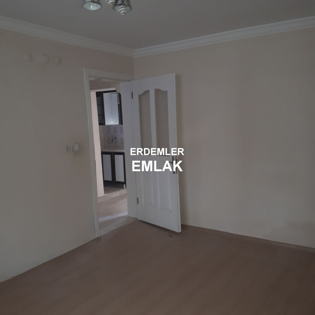 ERDEMLERDEN NALDÖKENDE YÜKSEK GİRİŞ BEKARA YADA ÖGRENCİYE DAİRE