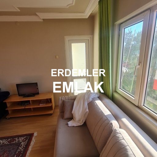 ERDEMLERDEN EVKA 3 DE SON KAT BAKIMLI MANZARALI EŞYALIDAİRE