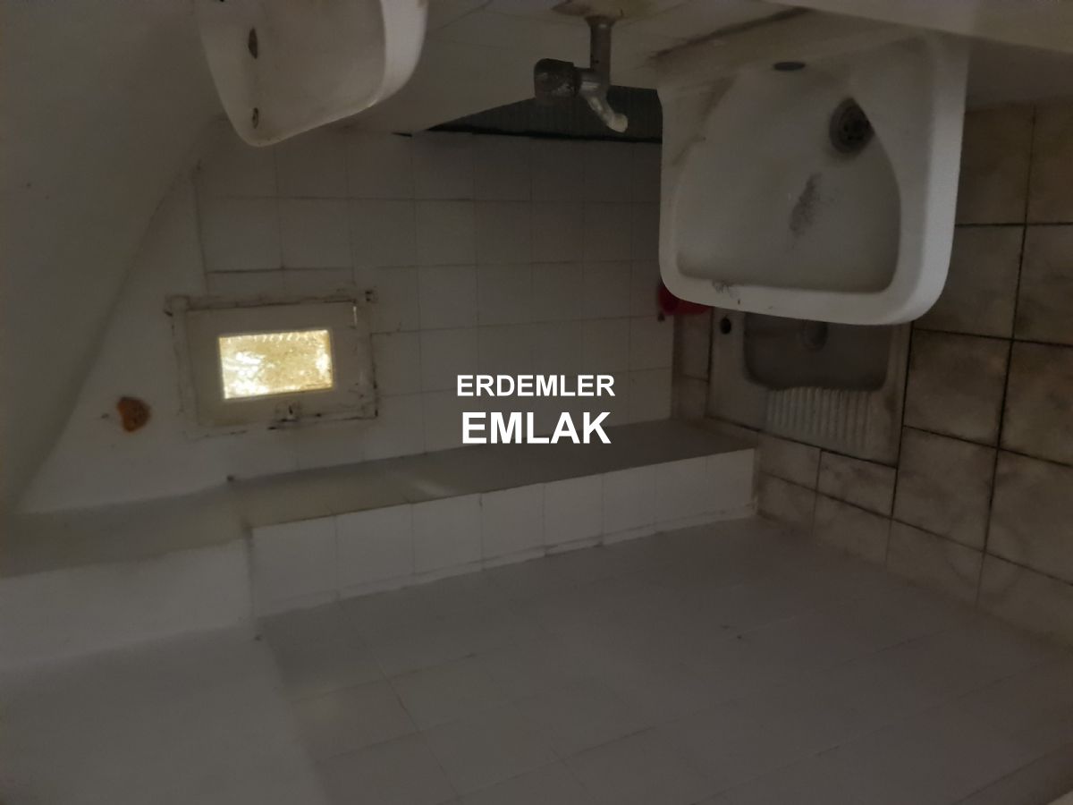 ERDEMLERDEN SARAYKENT 6 DA MUSTAKİL BAHÇELI 4 ODA 1 SALON DAİRE
