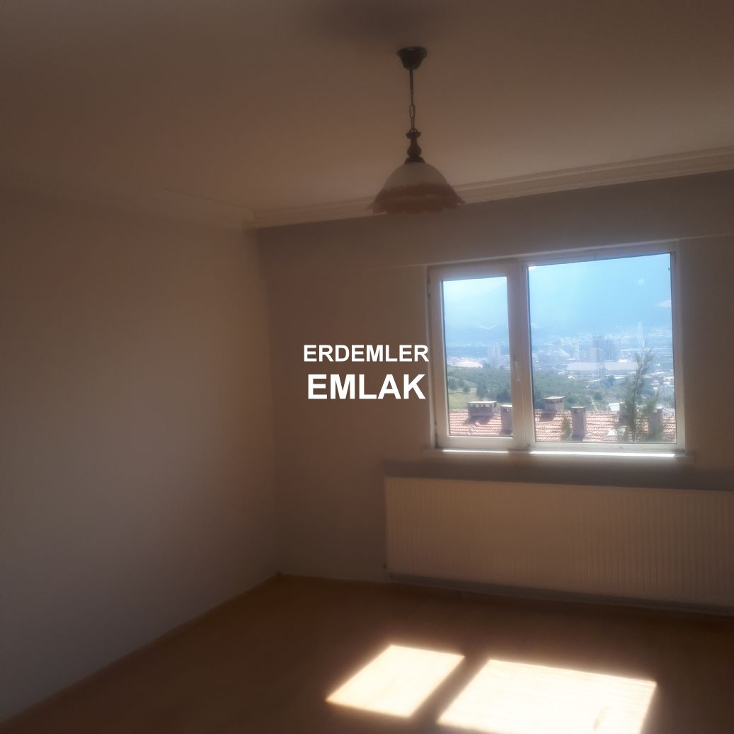 ERDEMLERDEN EVKA 3 MERKEZİNDE BAKIMLI MANZARALI 2+1 DAİRE