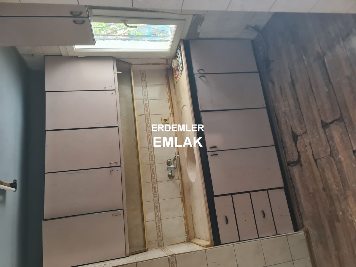 ERDEMLERDEN SARAYKENT 6 DA MUSTAKİL BAHÇELI 4 ODA 1 SALON DAİRE