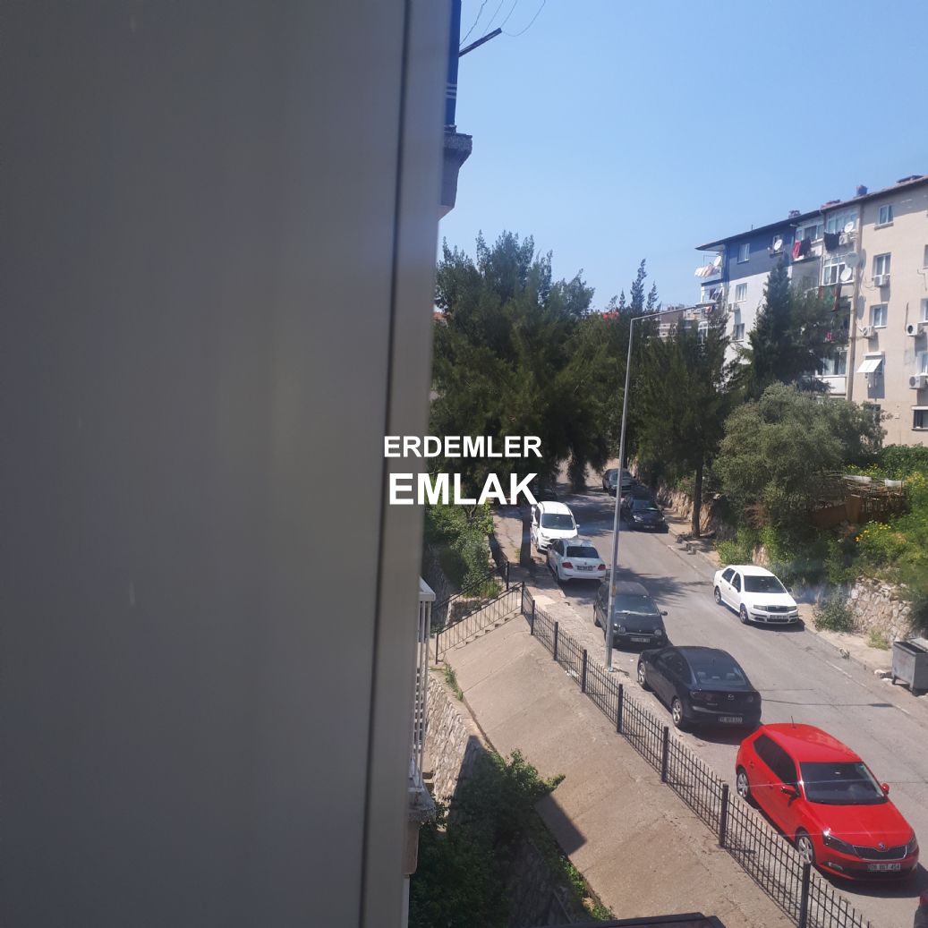 ERDEMLERDEN EVKA 3 MERKEZİNDE ARA KAT DOGALGAZLI BAKIMLIMANZARALI