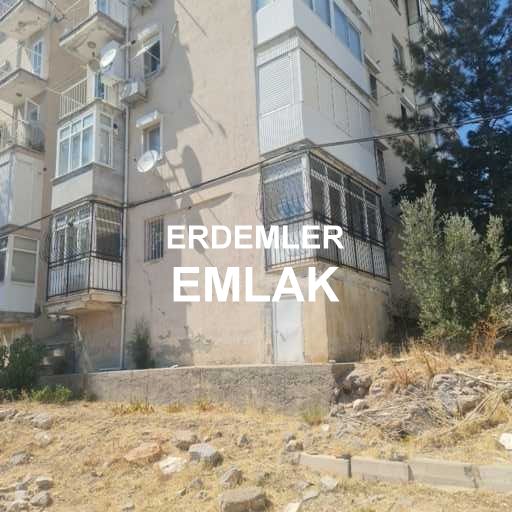 ERDEMLERDEN EVKA 3 DE GİRİŞ KAT 1 ODA 1 SALON