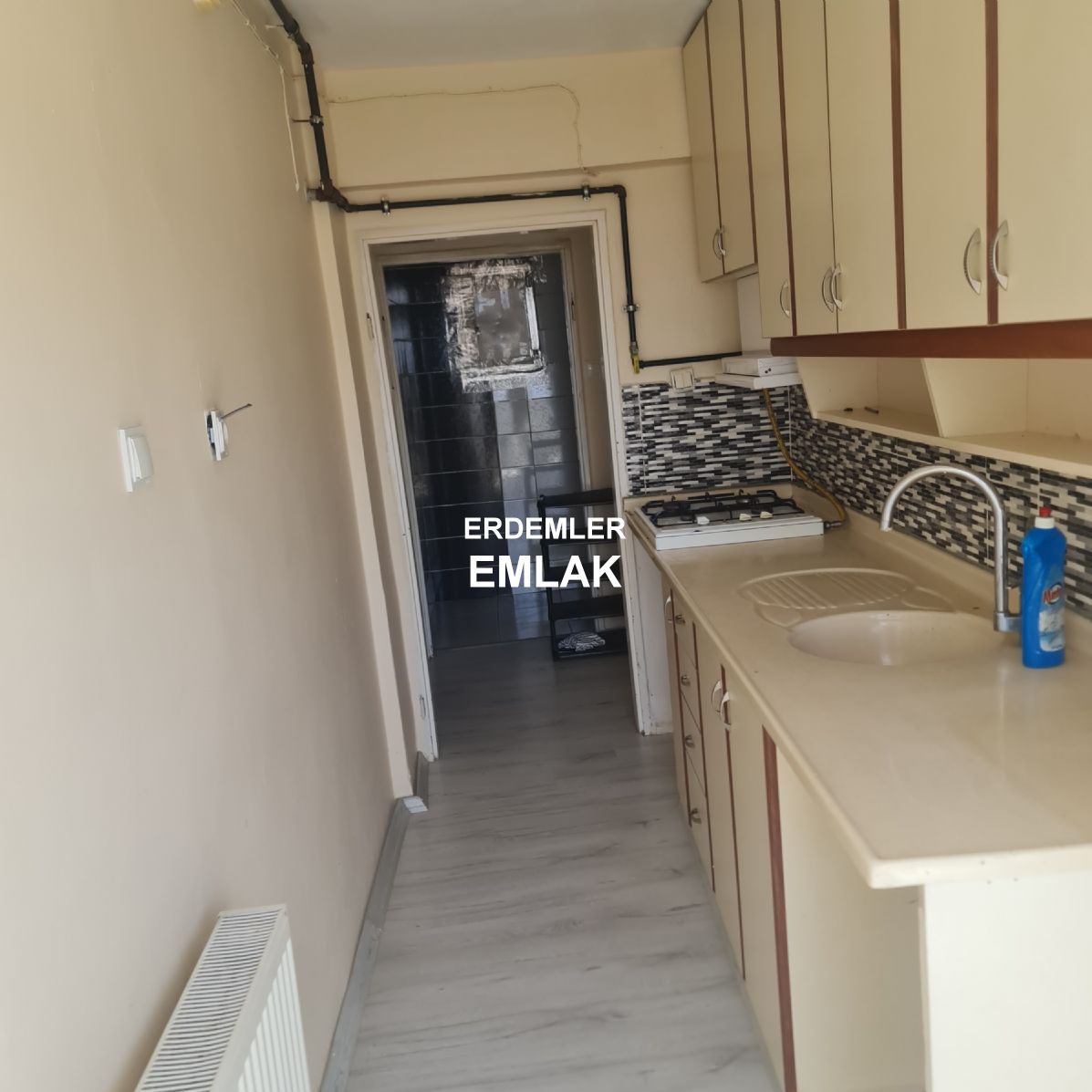 ERDEMLERDEN EVKA 3 DE GİRİŞ KAT 1 ODA 1 SALON