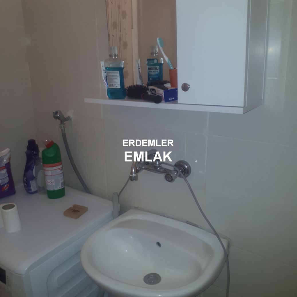 ERDEMLERDEN EVKA 3 DE EŞYALI 1 ODA 1 SALON YÜKSEK GİRİŞ