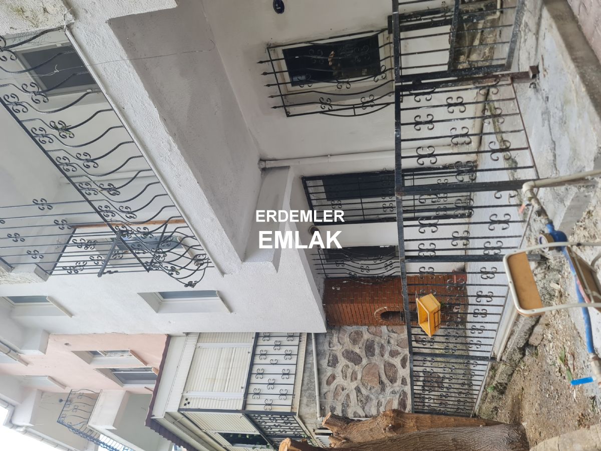 ERDEMLERDEN SARAYKENT 6 DA MUSTAKİL BAHÇELI 4 ODA 1 SALON DAİRE