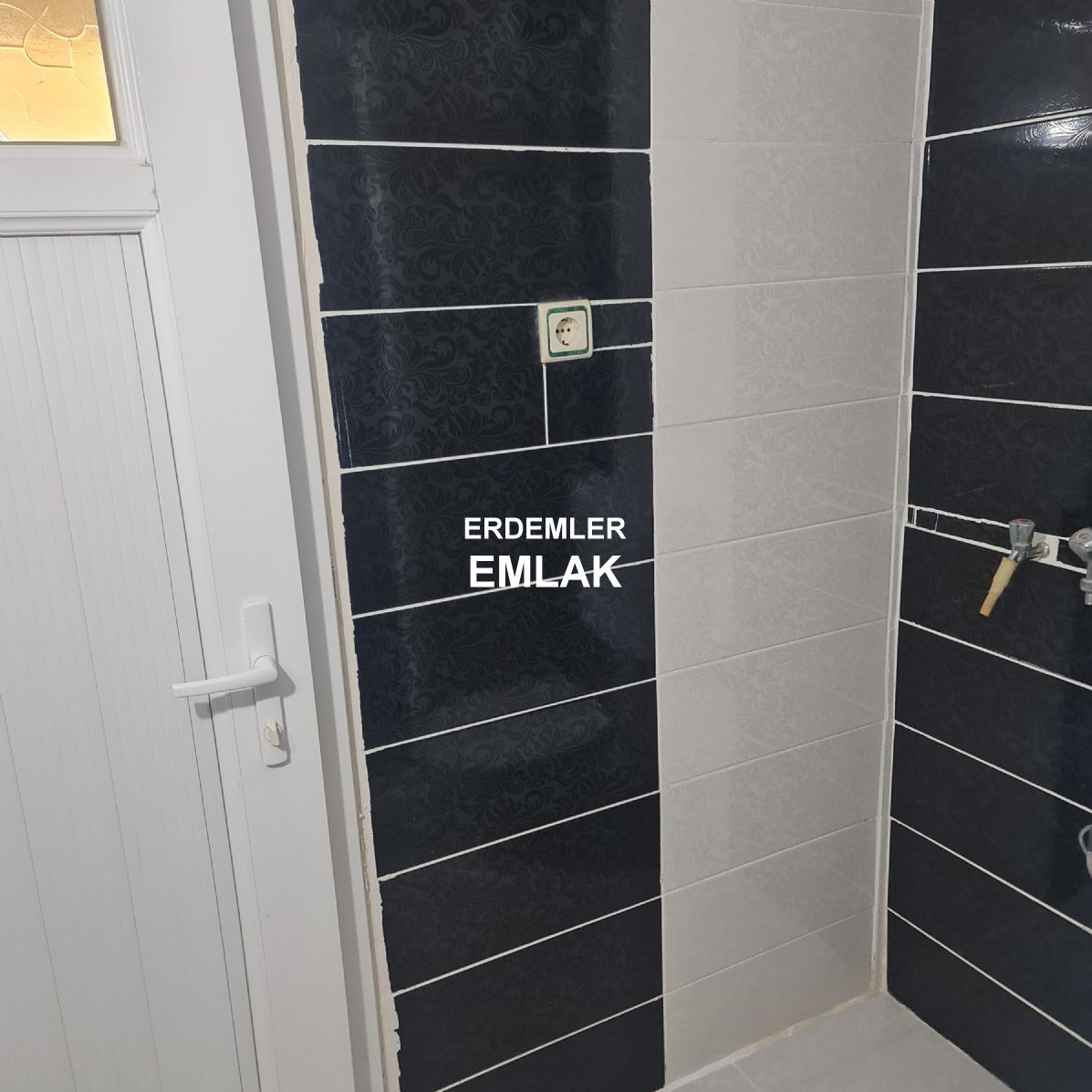 ERDEMLERDEN EVKA 3 DE GİRİŞ KAT 1 ODA 1 SALON