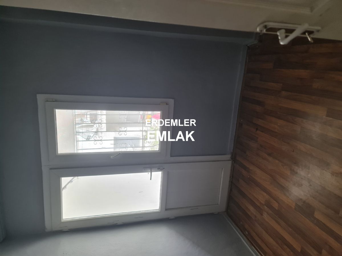 ERDEMLERDEN SARAYKENT 6 DA MUSTAKİL BAHÇELI 4 ODA 1 SALON DAİRE