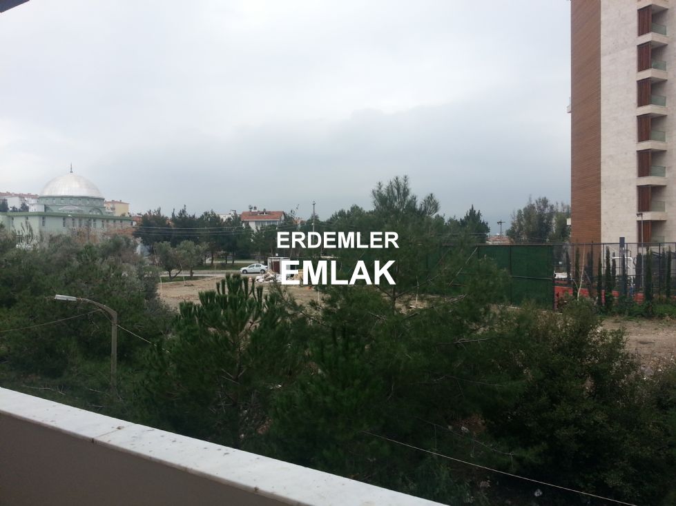 ERDEMLERDEN FULL EŞYALI ÖGRENCİYE EVKA 3 DE ARA KAT 3+1 DAİRE