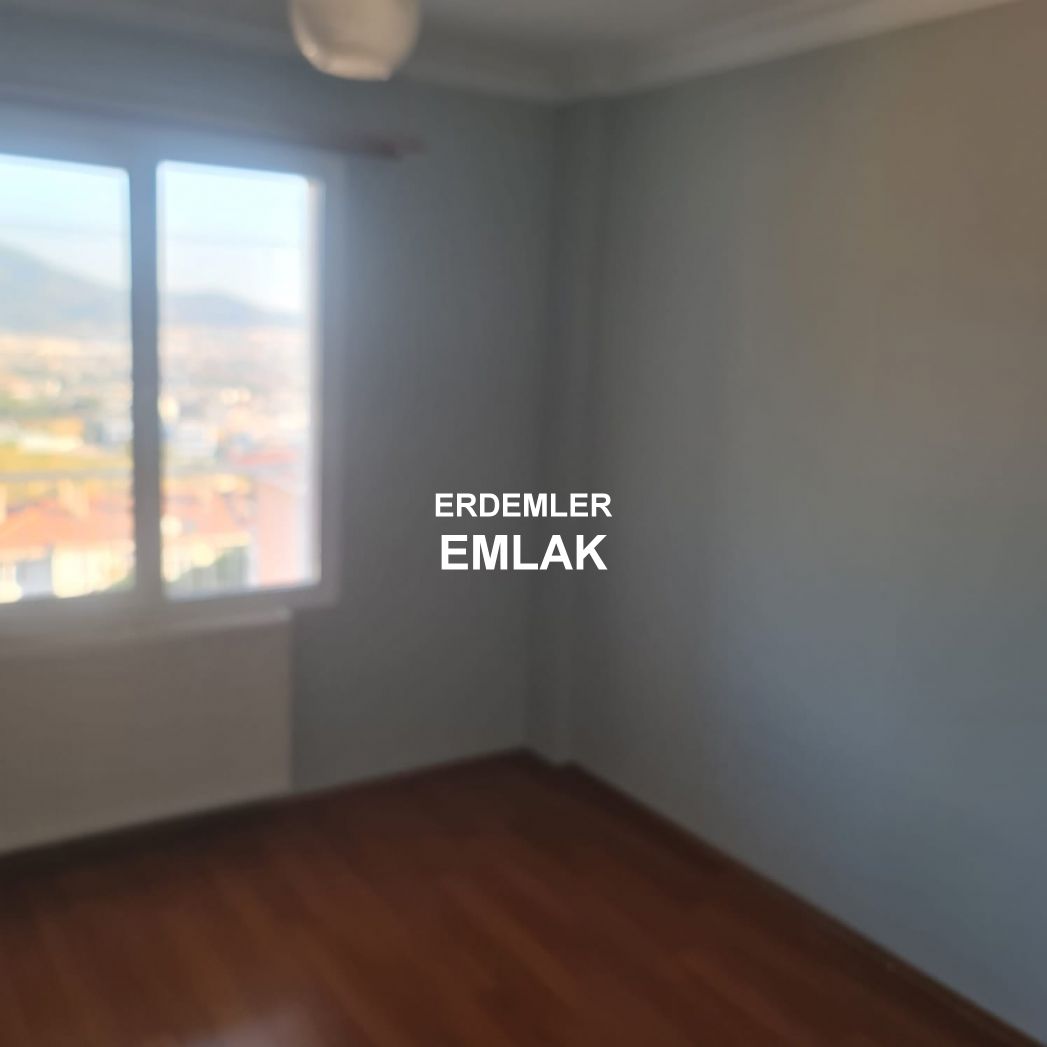 ERDEMLERDEN EVKA 3 DE SATILIK DAİRE MANZARALI BAKIMLI