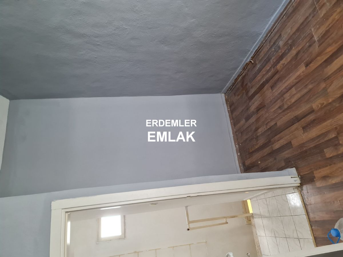 ERDEMLERDEN SARAYKENT 6 DA MUSTAKİL BAHÇELI 4 ODA 1 SALON DAİRE