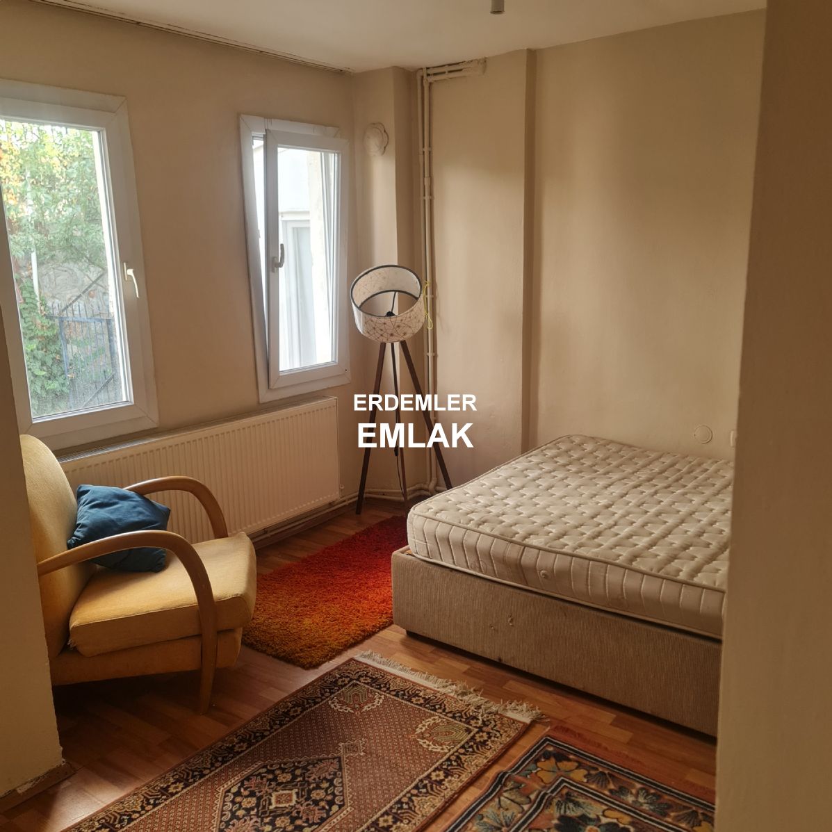 ÖGRENCİYE FULL EŞYALI 4 ODA 1 SALON TRİPLEKS DAİRE KAMPÜSE 5 DURAK MESAFEDE