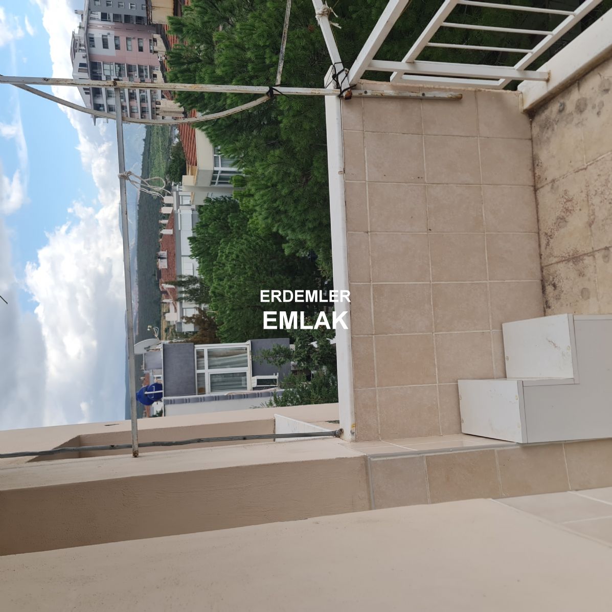 ERDEMLERDEN EVKA 3 DE KARDELEN SİT.MANZARALI BAKIMLI FERAH DAİRE ERDEMLERDEN EVKA 3 DE KARDELEN SİT.MANZARALI BAKIMLI FERAH DAİRE