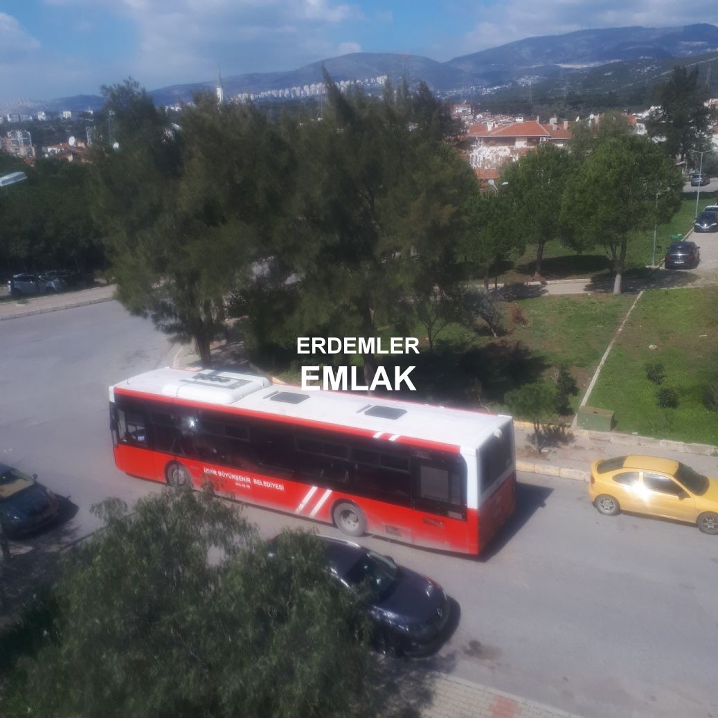 ERDEMLERDEN EVKA 3 MERKEZİNDE BAKIMLI MANZARALI 2+1 DAİRE