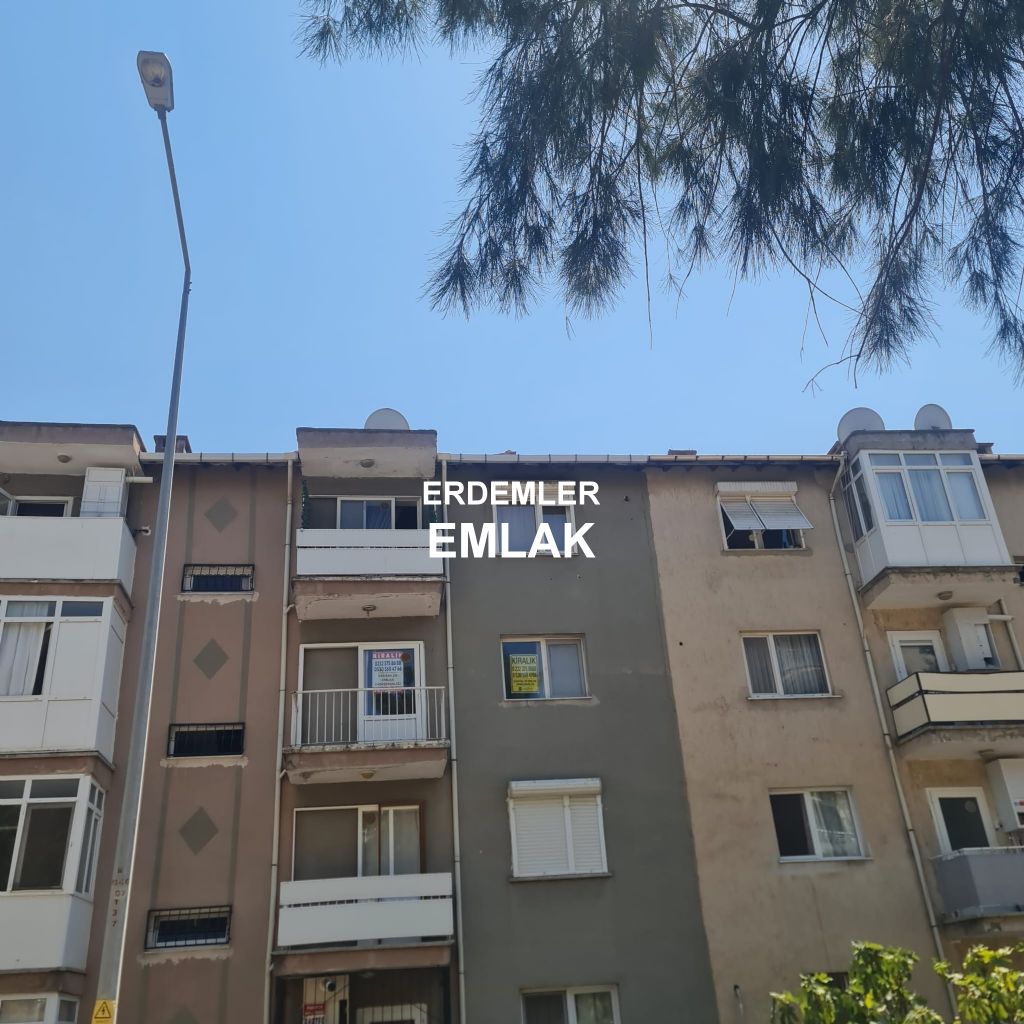 ERDEMLERDEN EVKA 3 DE FULL EŞYALI ARA KAT BAKIMLI DAİRE