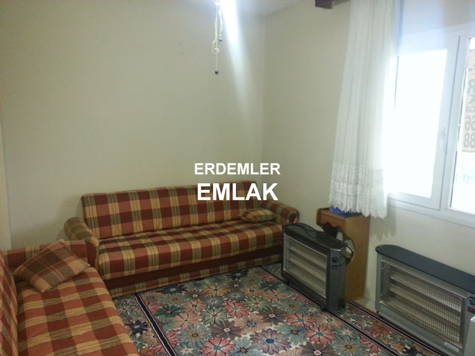 ERDEMLERDEN FULL EŞYALI ÖGRENCİYE EVKA 3 DE ARA KAT 3+1 DAİRE