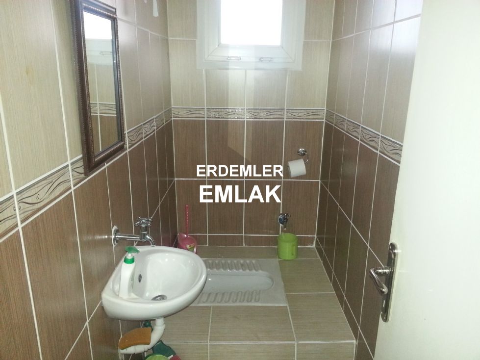 ERDEMLERDEN FULL EŞYALI ÖGRENCİYE EVKA 3 DE ARA KAT 3+1 DAİRE