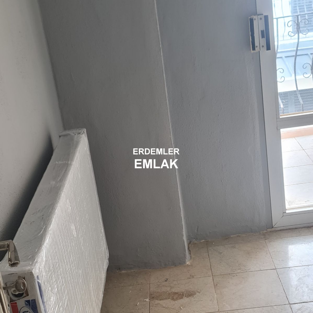 ERDEMLERDEN SARAYKENT 6 DA MUSTAKİL BAHÇELI 4 ODA 1 SALON DAİRE