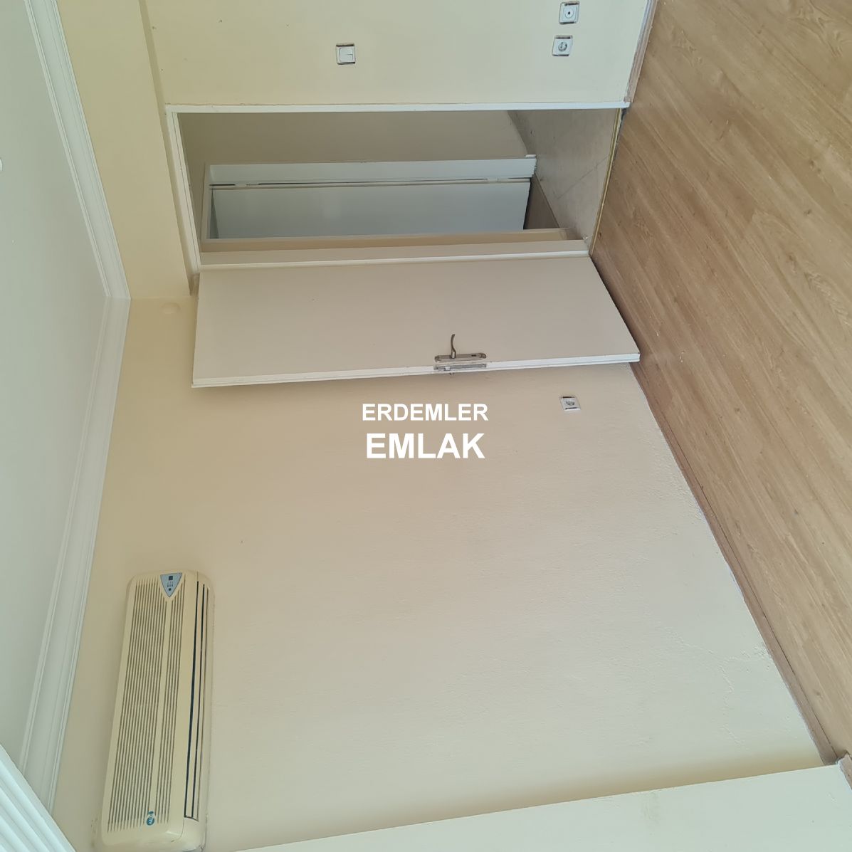 ERDEMLERDEN EVKA 3 DE KARDELEN SİT.MANZARALI BAKIMLI FERAH DAİRE ERDEMLERDEN EVKA 3 DE KARDELEN SİT.MANZARALI BAKIMLI FERAH DAİRE