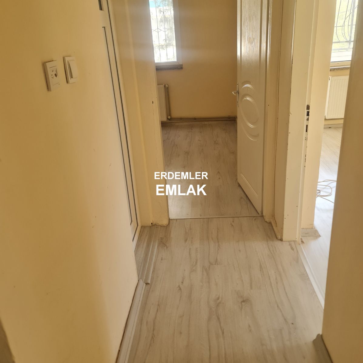 ERDEMLERDEN EVKA 3 DE GİRİŞ KAT 1 ODA 1 SALON