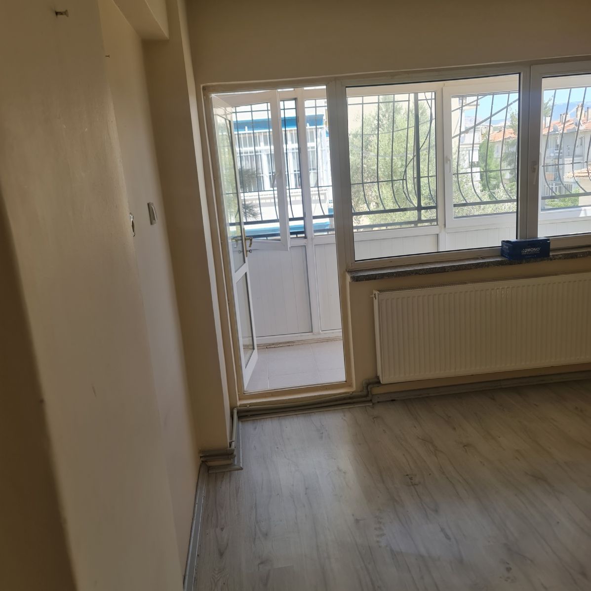ERDEMLERDEN EVKA 3 DE GİRİŞ KAT 1 ODA 1 SALON