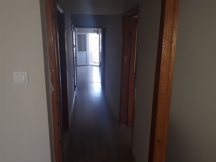 ERDEMLERDEN KARŞIYAKA ŞEMİKLERDE ORDU BULVARINDA ARA KAT DAİRE ERDEMLERDEN KARŞIYAKA ŞEMİKLERDE ORDU BULVARINDA ARA KAT DAİRE