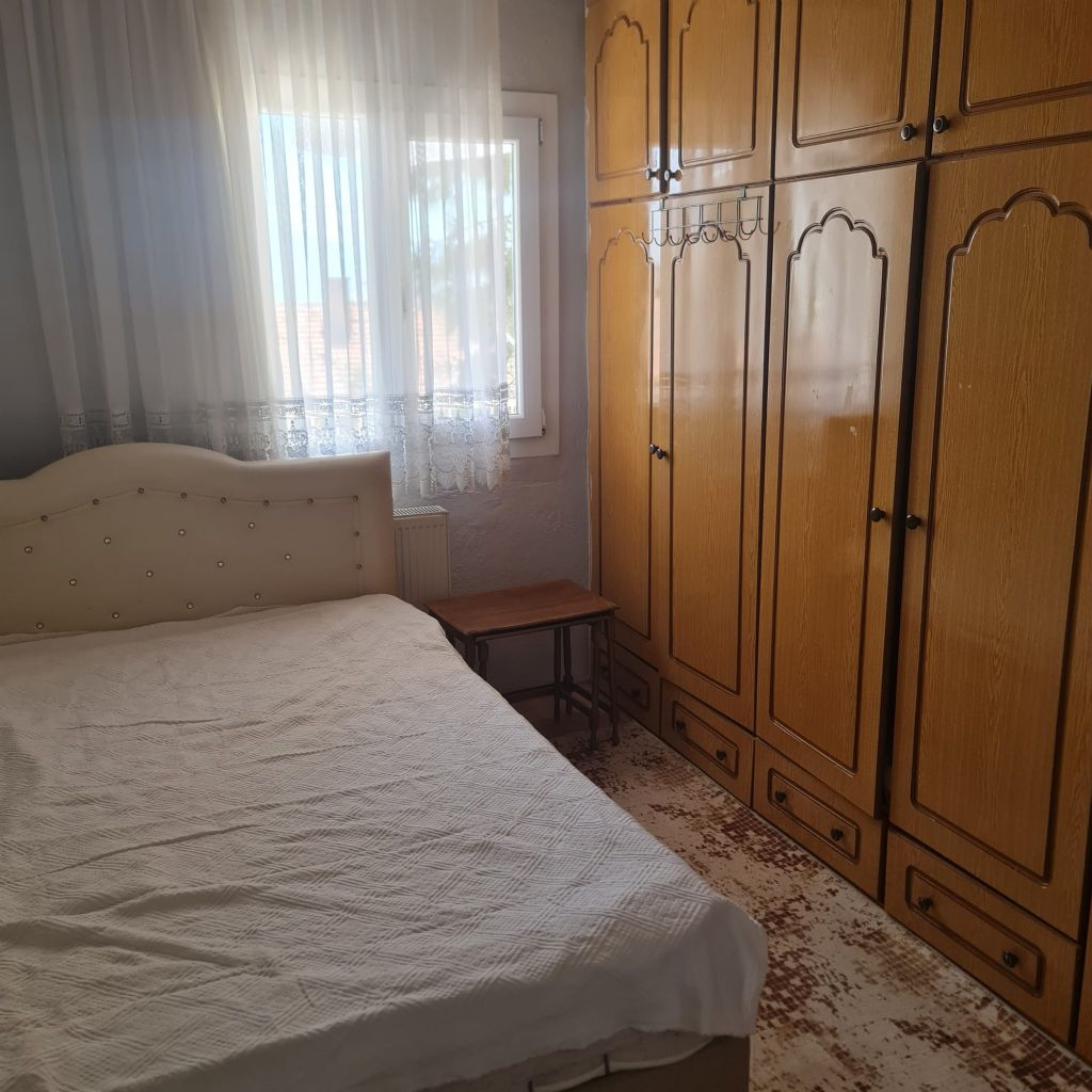 ERDEMLERDEN EVKA 3 DE FULL EŞYALI ARA KAT BAKIMLI DAİRE