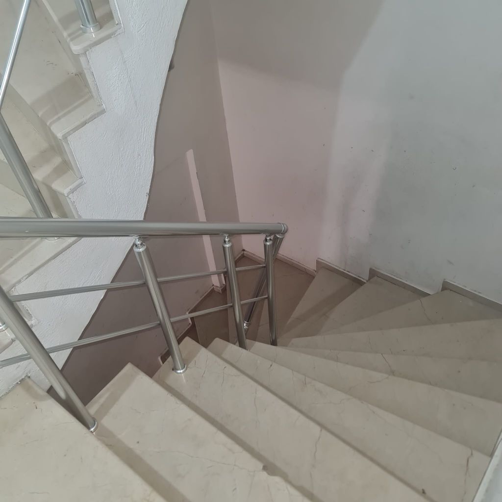 ERDEMLERDEN SEFERHİSAR ÜRKMEZ DE YAZ KIŞ OTURULACAK DAİRE