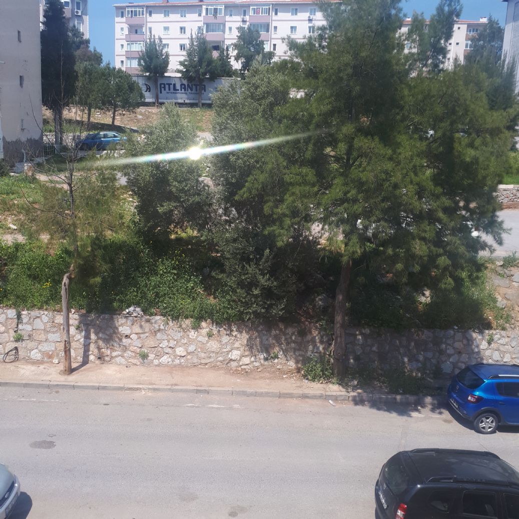 ERDEMLERDEN EVKA 3 MERKEZİNDE ARA KAT DOGALGAZLI BAKIMLIMANZARALI