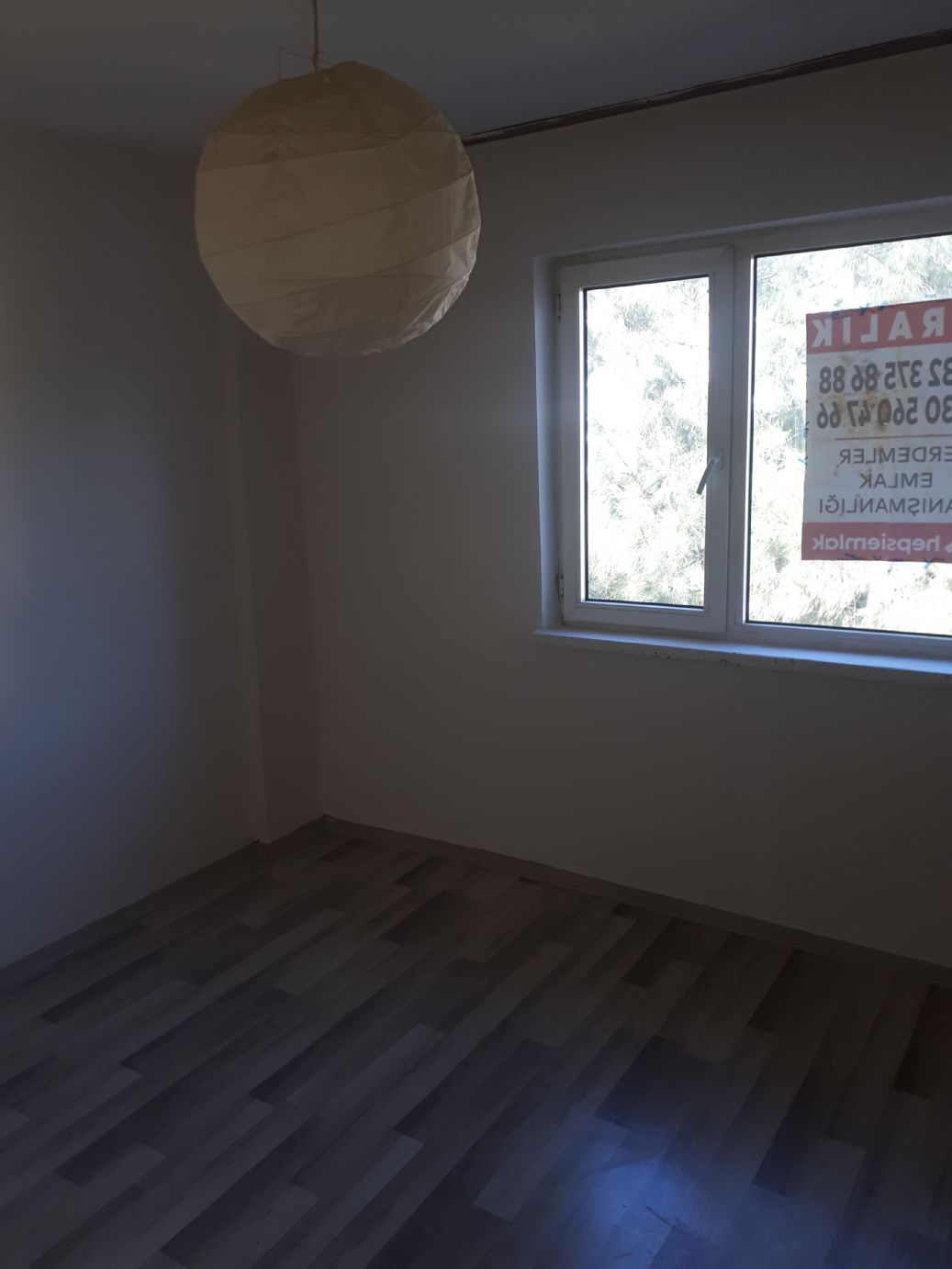 ERDEMLERDEN EVKA 3 MERKEZİNDE MANZARALI BAKIMLI PANJURLU DAİRE