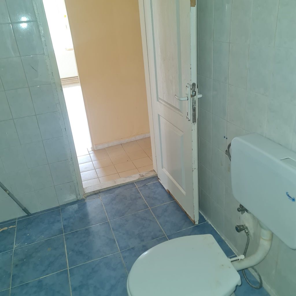 ERDEMLERDEN İZYUVADA 3+1 MAKRO SENTİRE YAKIN NECMİYE BİLGİN İLKÖGRETİM OKULUNUN ALTINDA