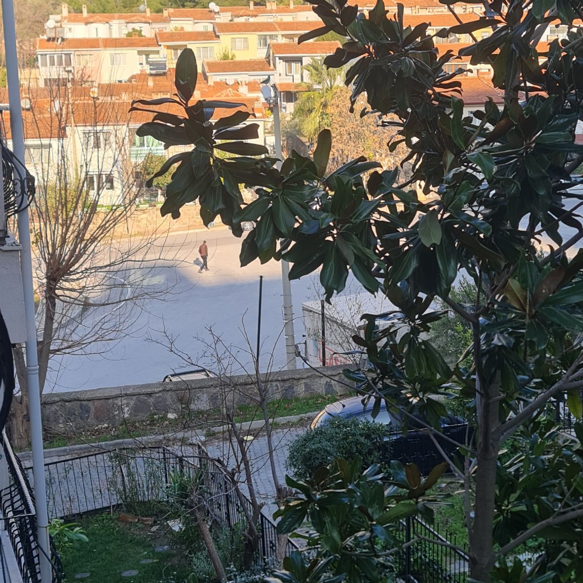 ERDEMLERDEN SARAYKENT 6 DA MUSTAKİL BAHÇELI 4 ODA 1 SALON DAİRE